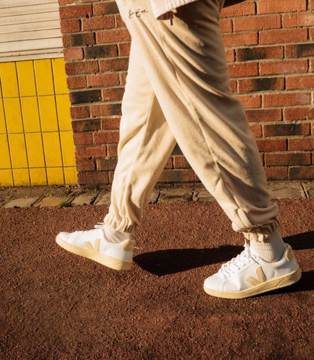 Schuhe VHJD141 Männer Veja Urca Cwl weiße Butter