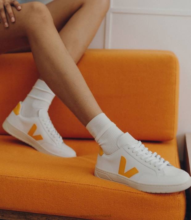Schuhe VHJD32 Männer Veja V-12 Leder weiß Ouro